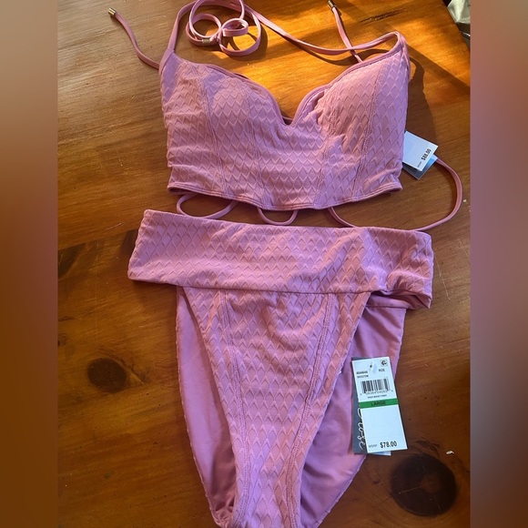 NWT Two Piece Isabella Rose Mauve Bathing Suit Size Large Mermaid Style Tropical - Picture 3 of 10
